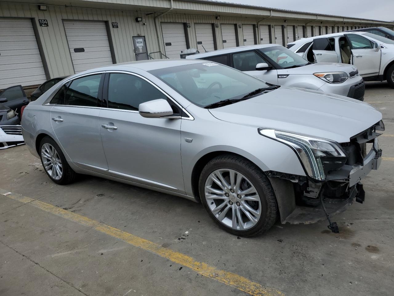 2019 Cadillac XTS - Image 4