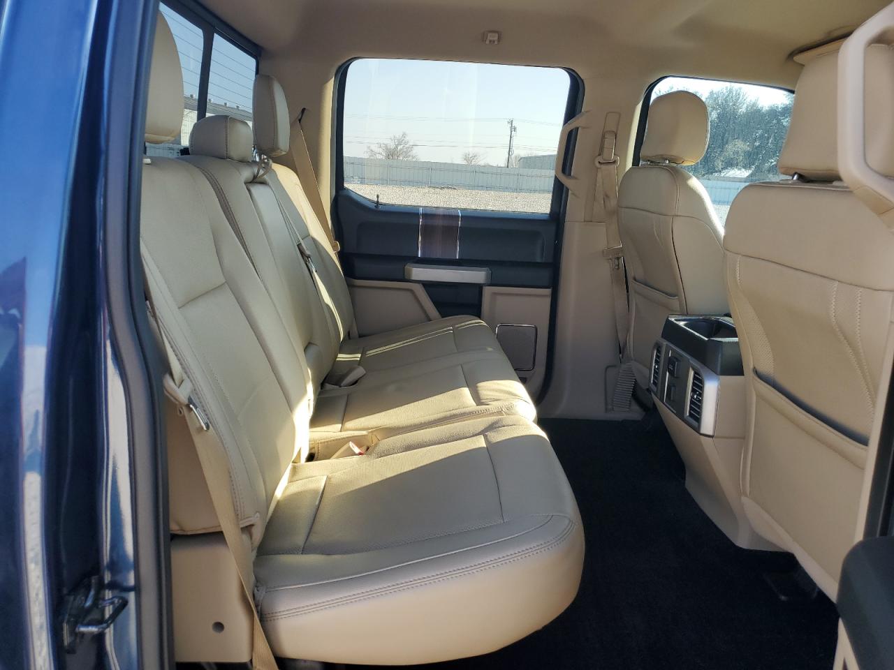 2016 Ford F-150 - Image 10
