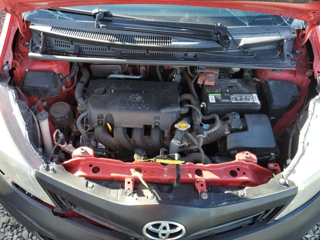 2013 Toyota Yaris - Image 11