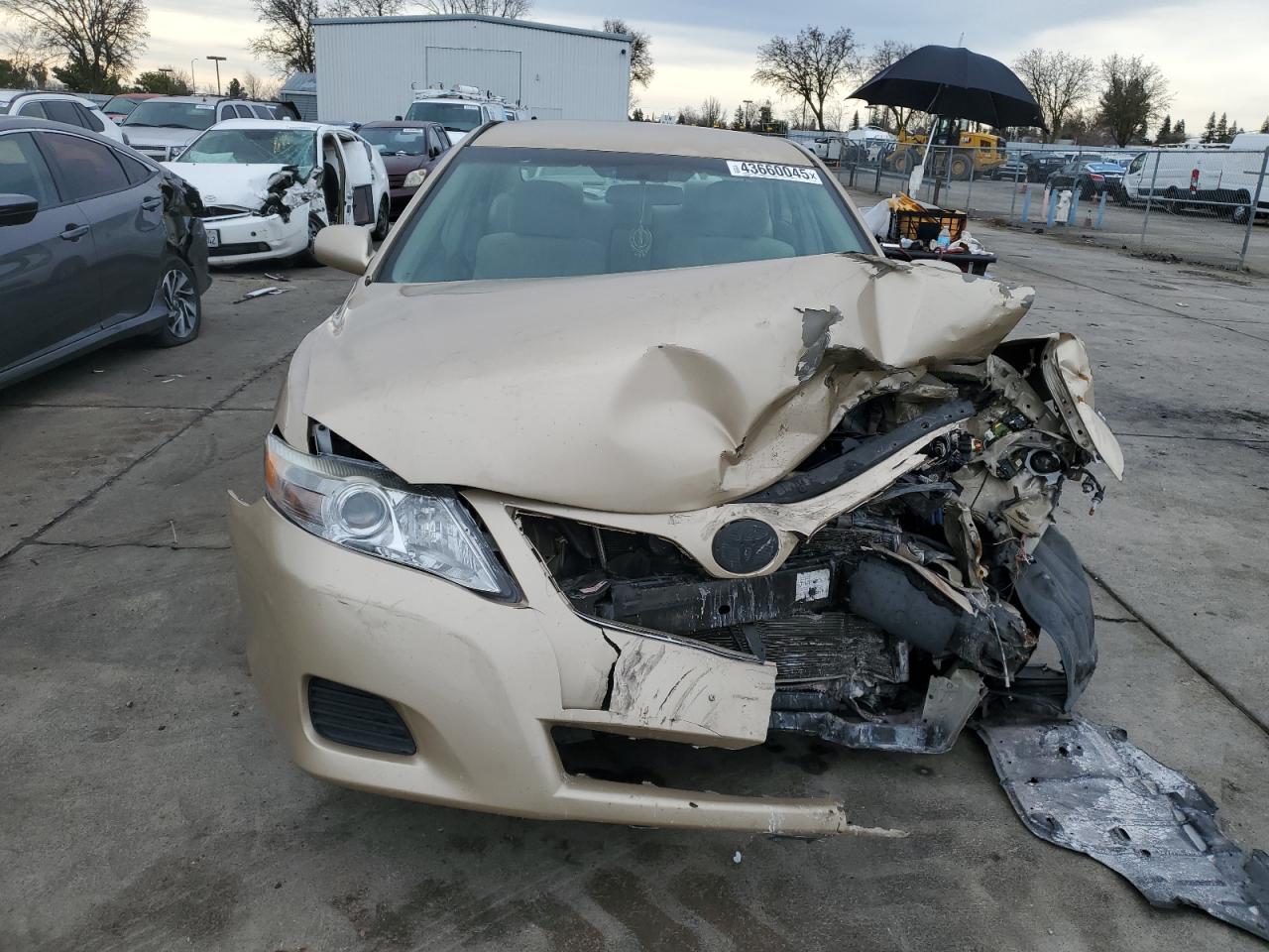 2010 Toyota Camry - Image 5