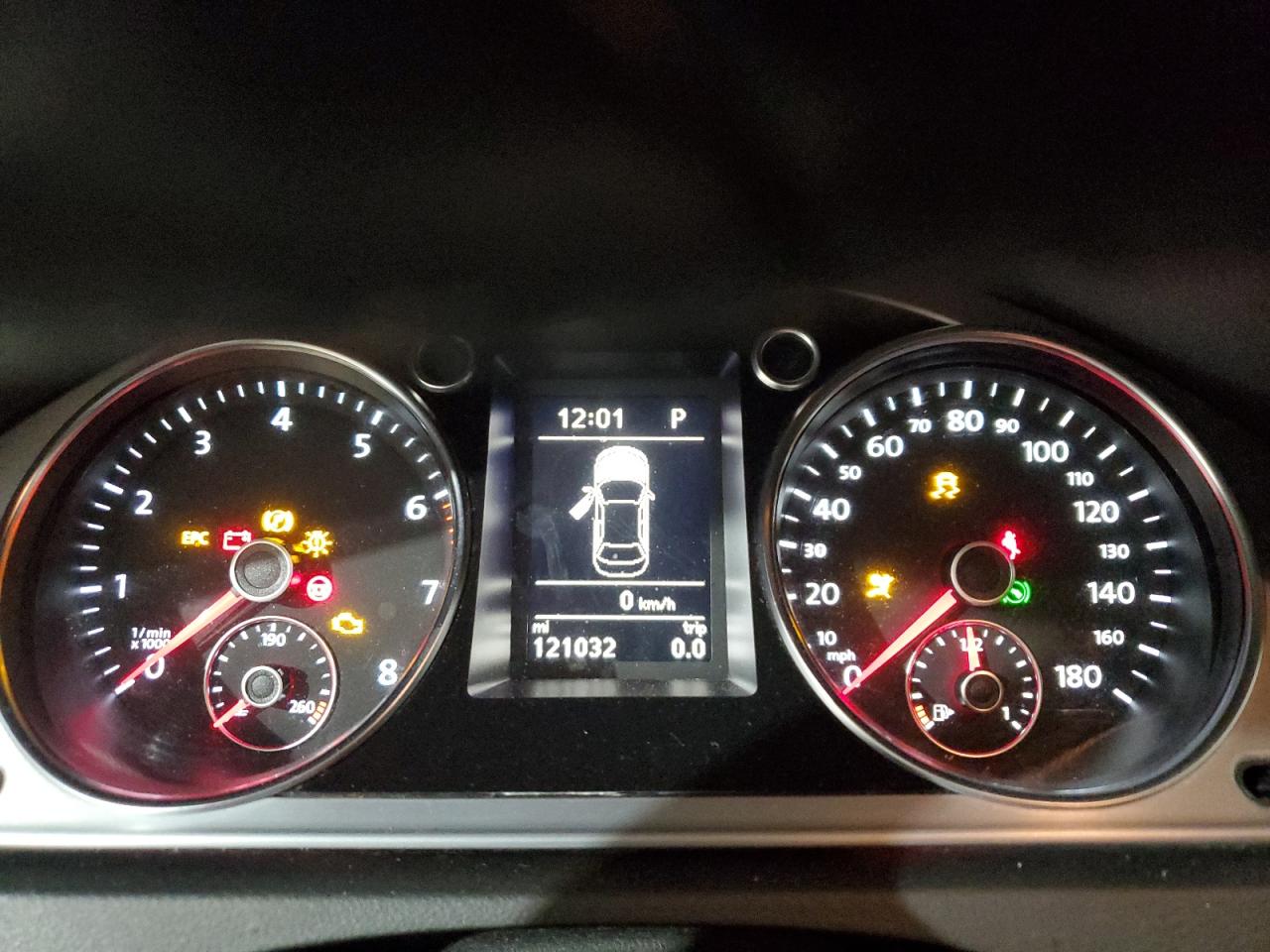 2013 Volkswagen Passat CC - Image 9