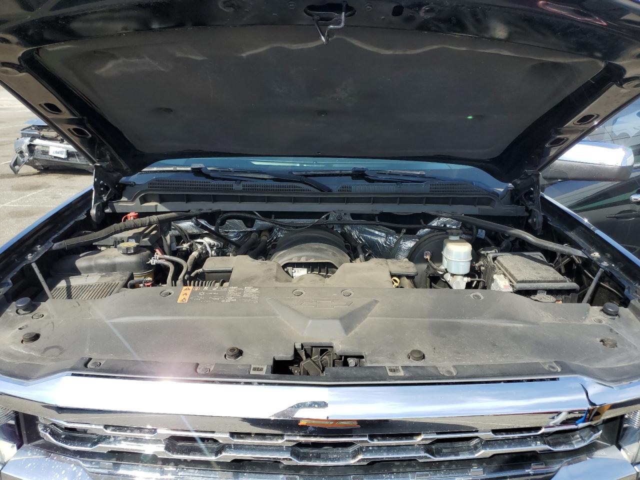 2018 Chevrolet Silverado - Image 11