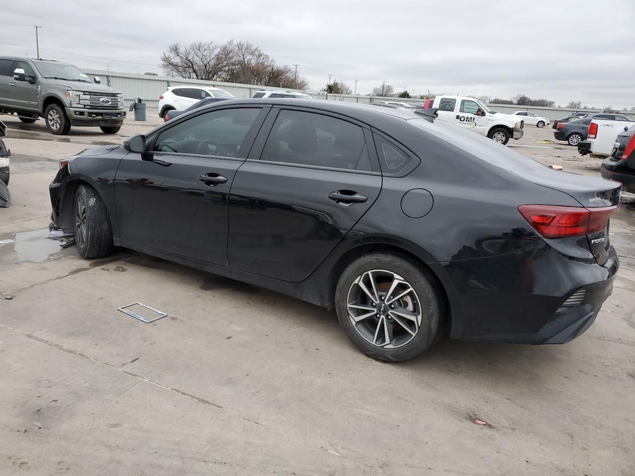 2022 Kia Forte - Image 2