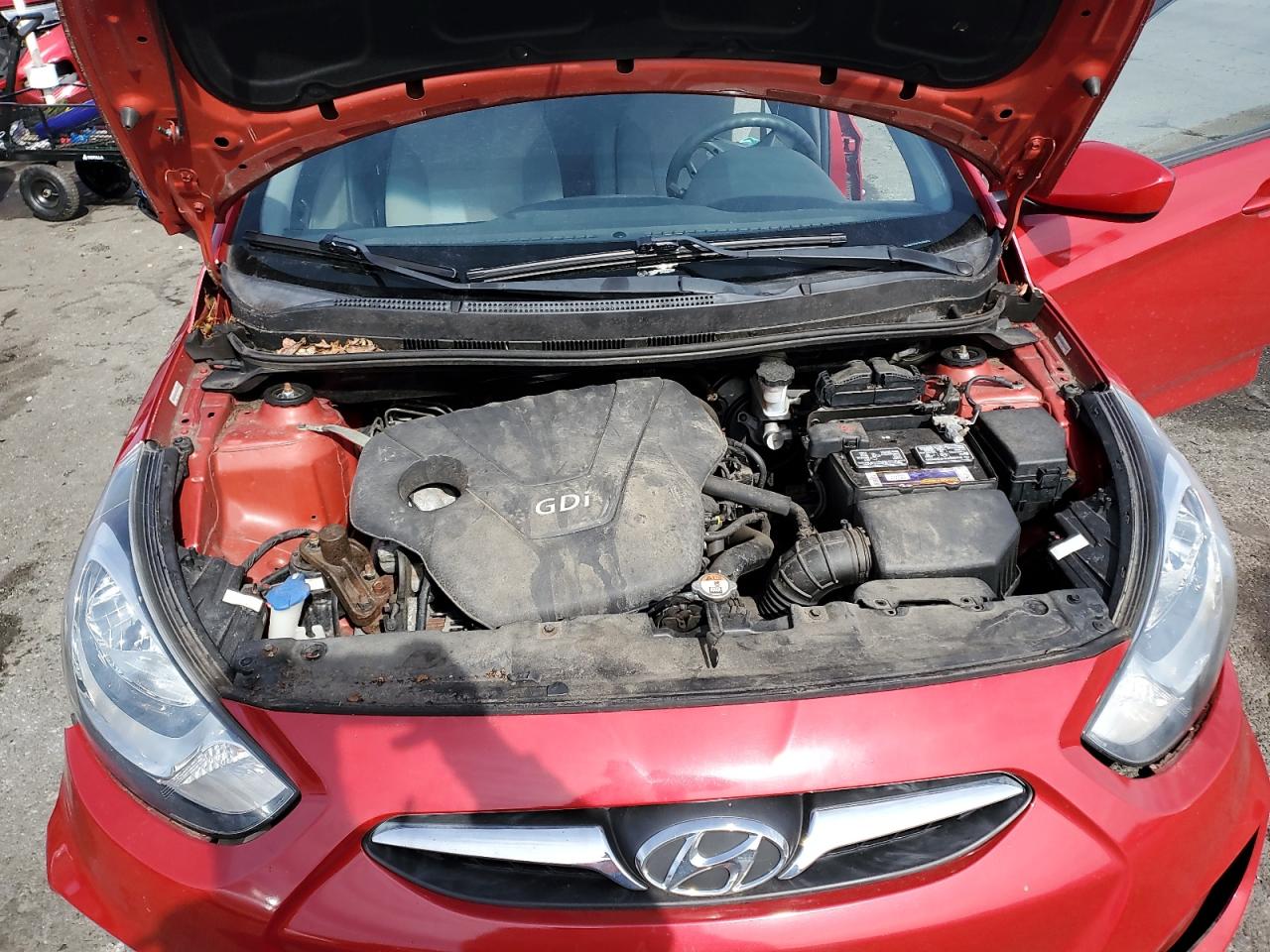 2013 Hyundai Accent - Image 11