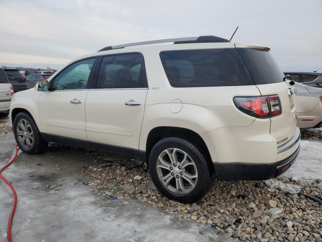 2014 GMC Acadia - Image 2