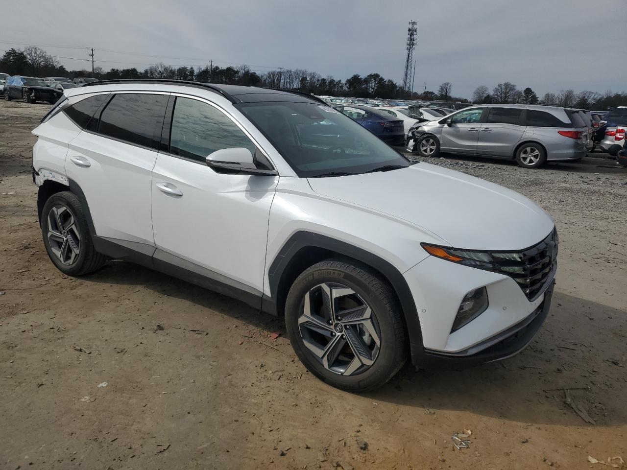 2022 Hyundai Tucson - Image 4