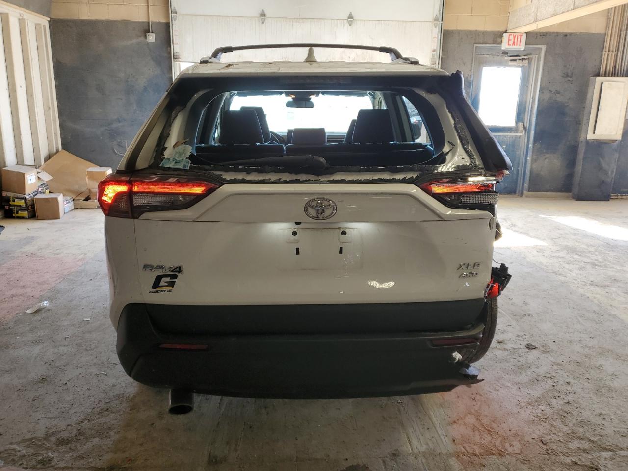 2021 Toyota RAV 4 - Image 6