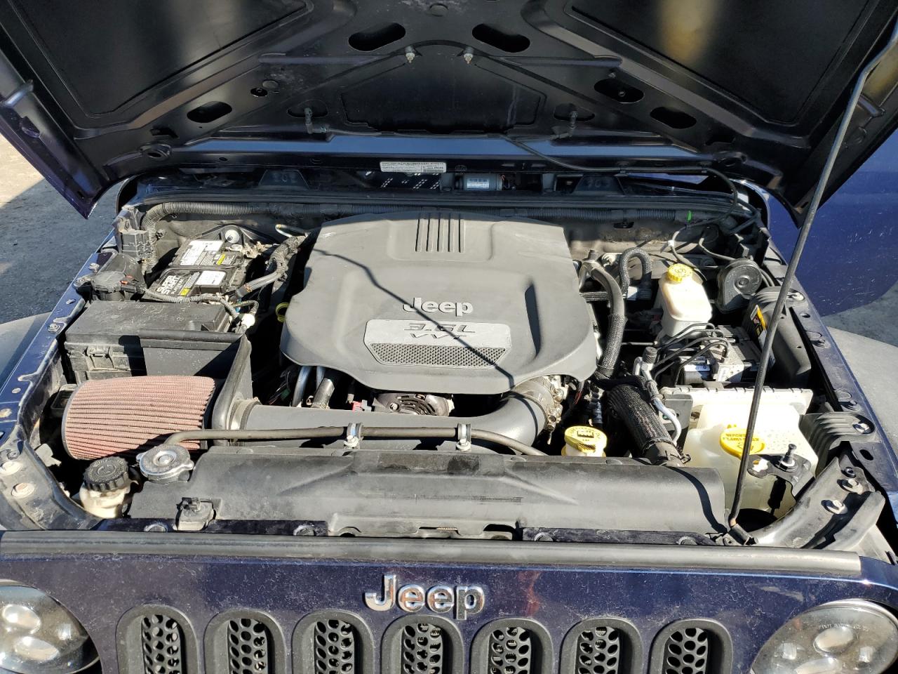 2013 Jeep Wrangler - Image 12