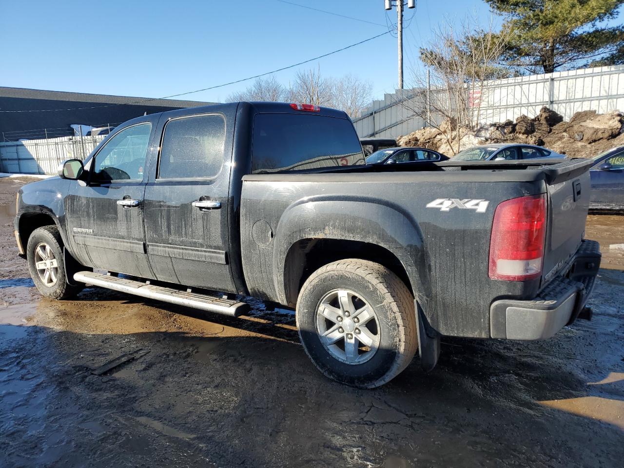 2013 GMC Sierra - Image 2