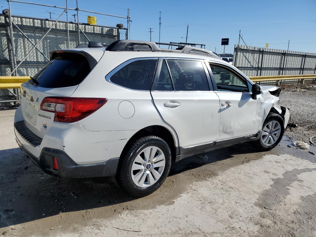 2019 Subaru Outback - Image 3