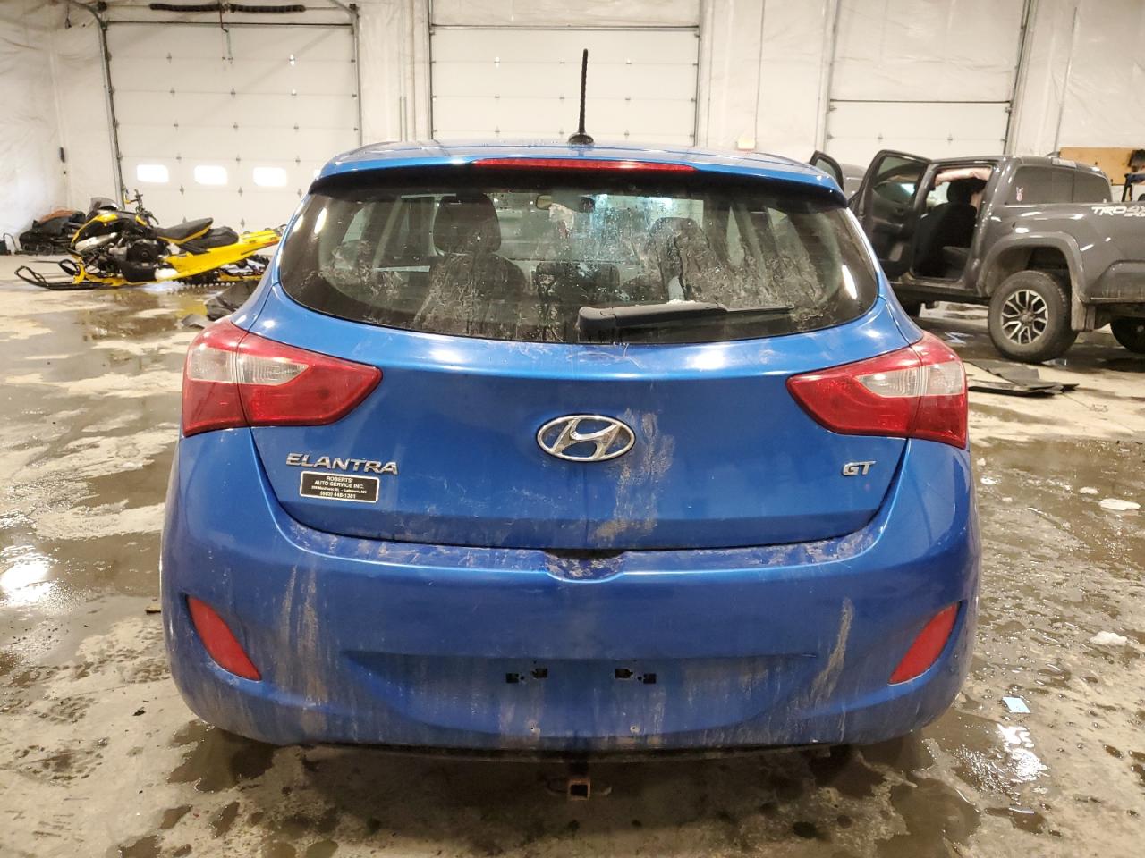 2017 Hyundai Elantra - Image 6