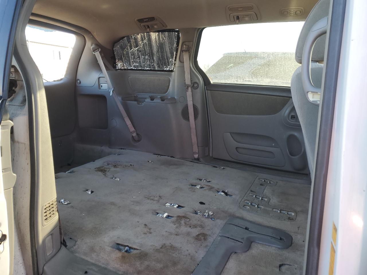 2007 Toyota Sienna - Image 12