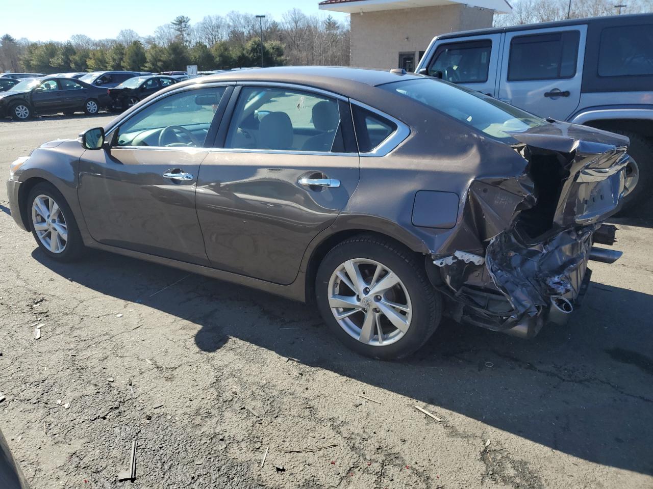 2014 Nissan Altima - Image 2