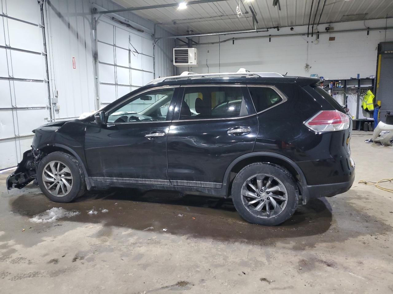 2014 Nissan Rogue - Image 2