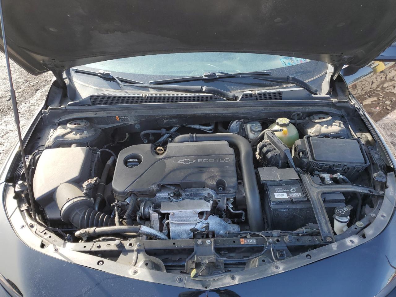 2017 Chevrolet Malibu - Image 11