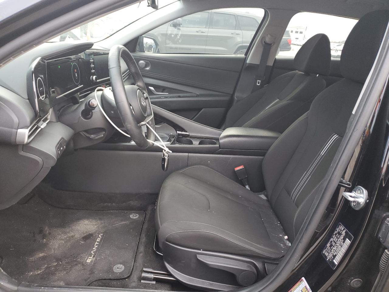 2021 Hyundai Elantra - Image 7