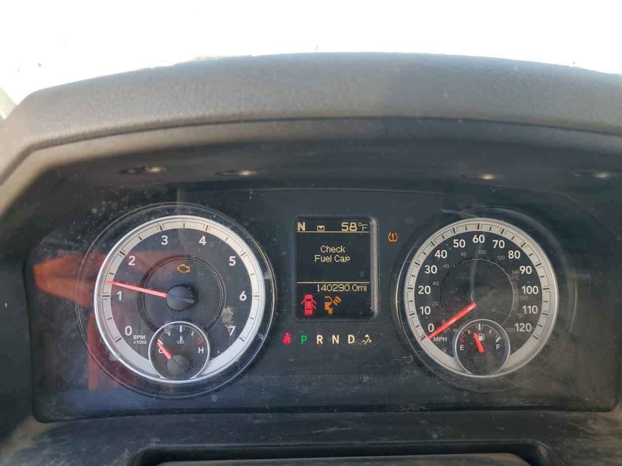 2014 RAM 1500 - Image 9