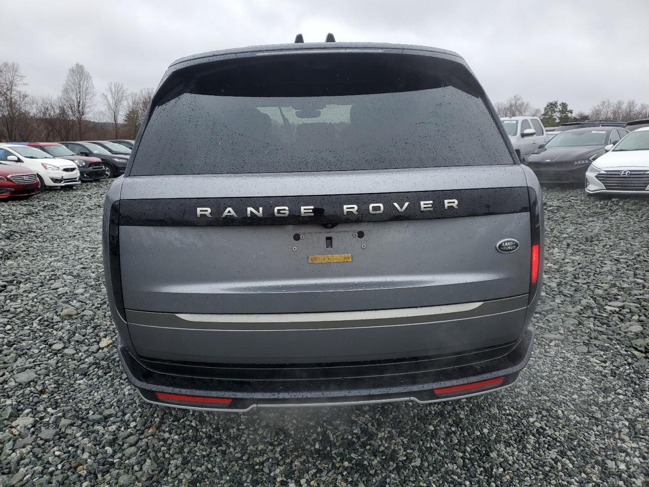 2023 Land Rover Range Rover - Image 6
