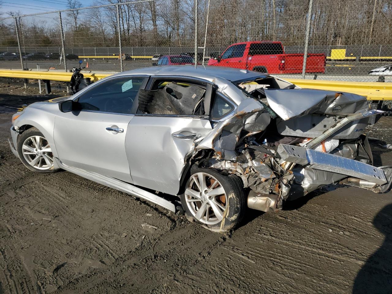 2013 Nissan Altima - Image 2
