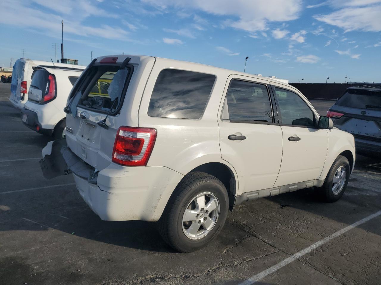 2012 Ford Escape - Image 3