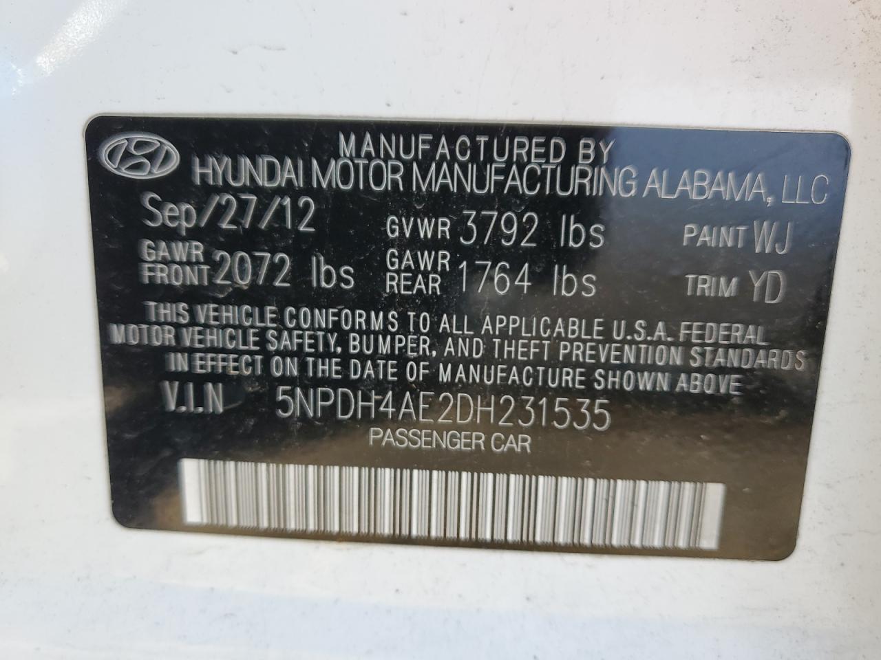 2013 Hyundai Elantra - Image 14
