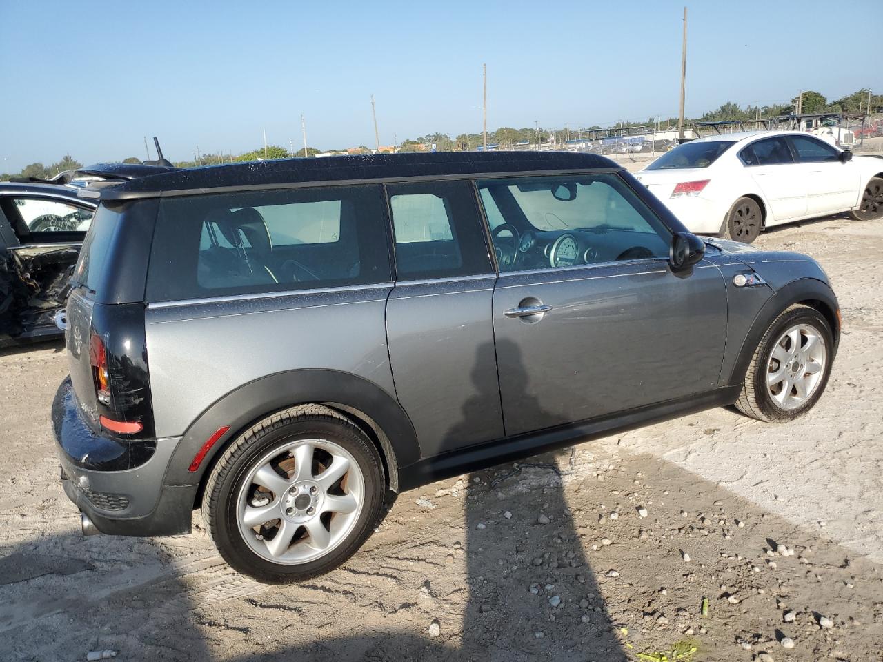 2010 MINI Cooper - Image 3
