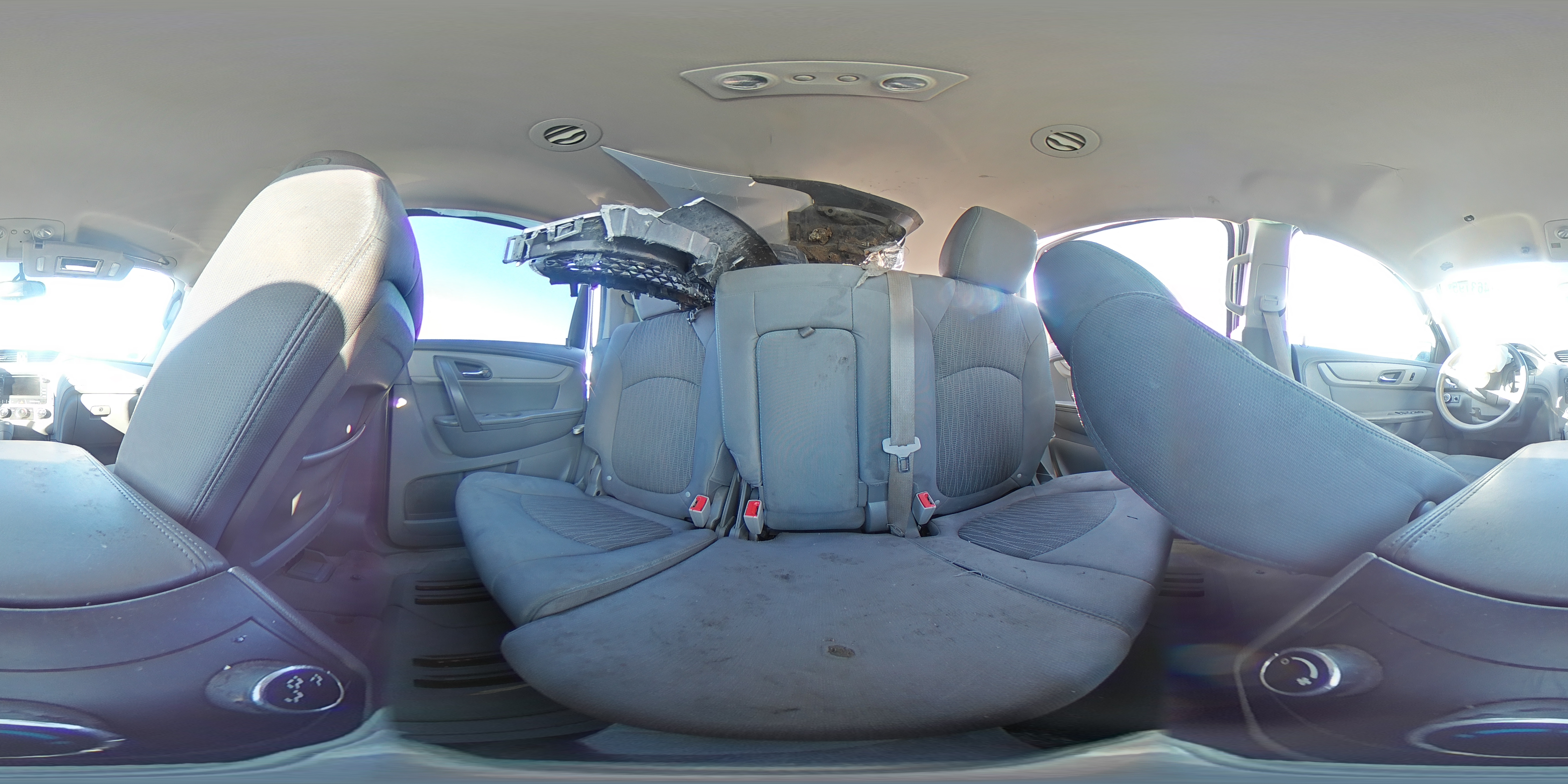 2014 Chevrolet Traverse - Image 15