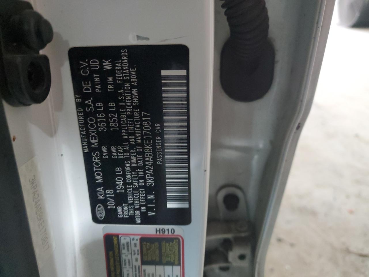2019 Kia Rio - Image 12