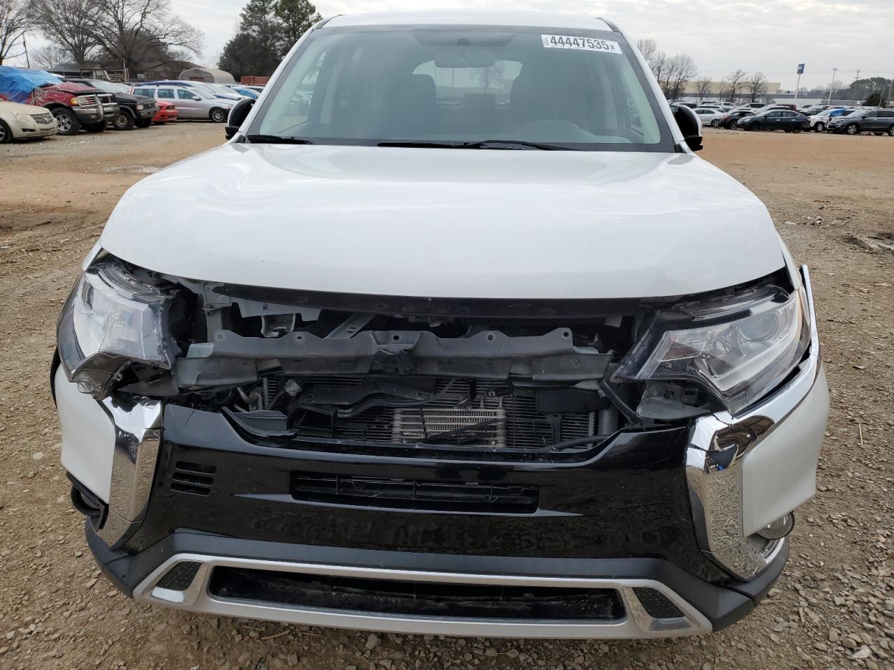 2019 Mitsubishi Outlander - Image 5