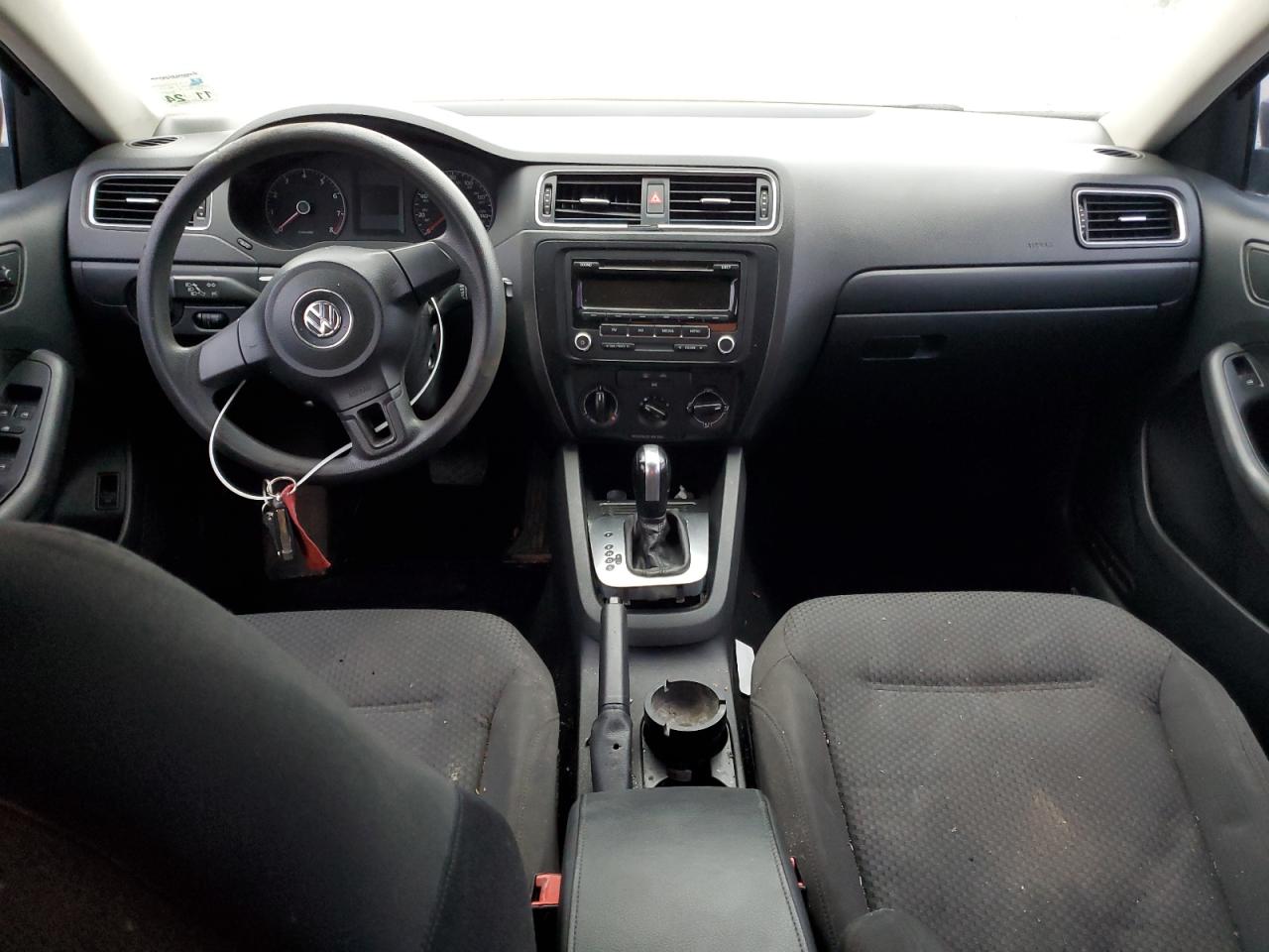 2014 Volkswagen Jetta - Image 8