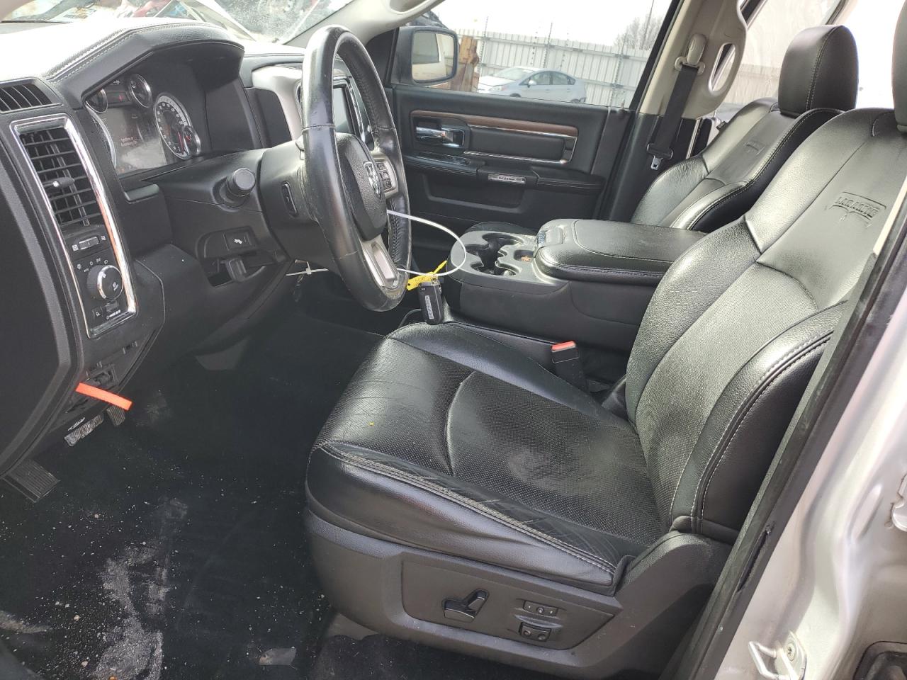 2014 RAM 1500 - Image 7