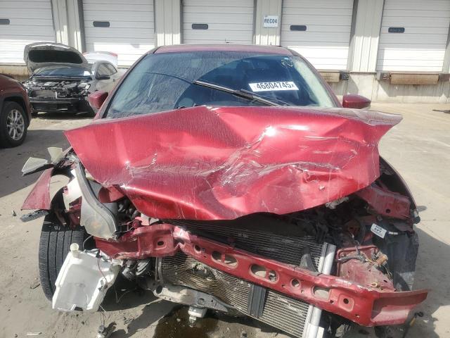Sedans FORD FOCUS 2013 Czerwony