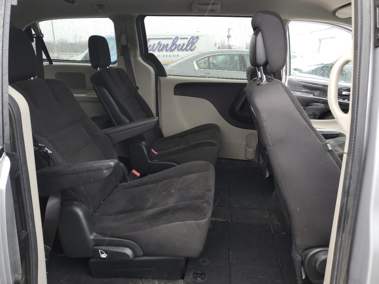 2018 Dodge Caravan - Image 11