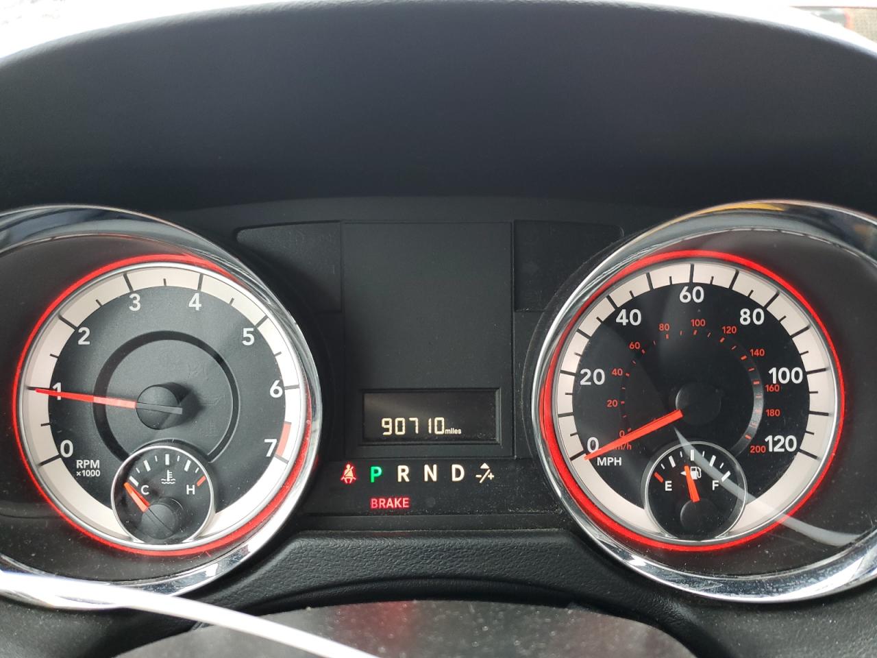 2017 Dodge Caravan - Image 9