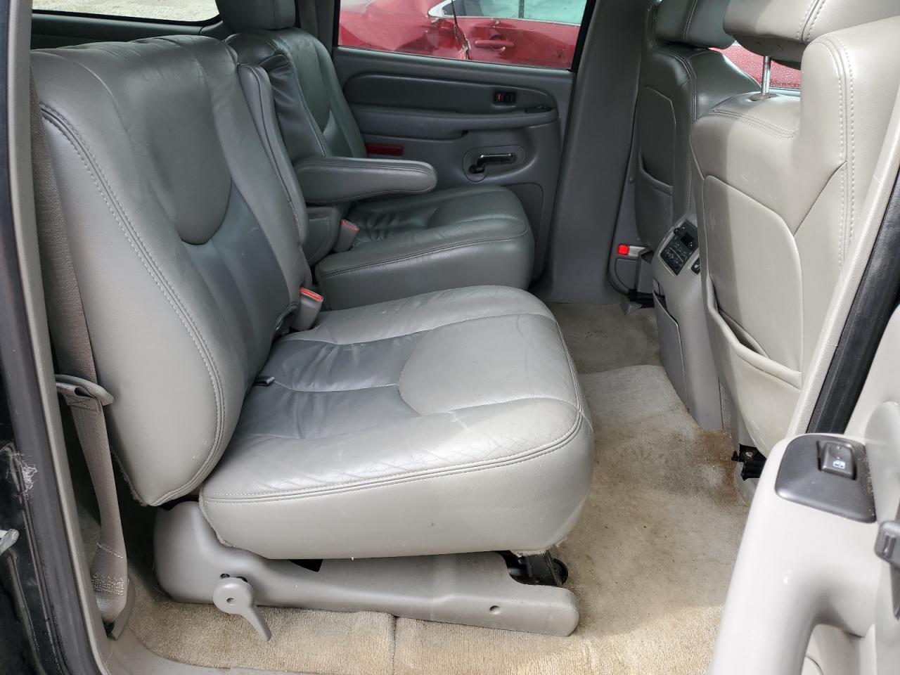 2006 GMC Yukon - Image 11
