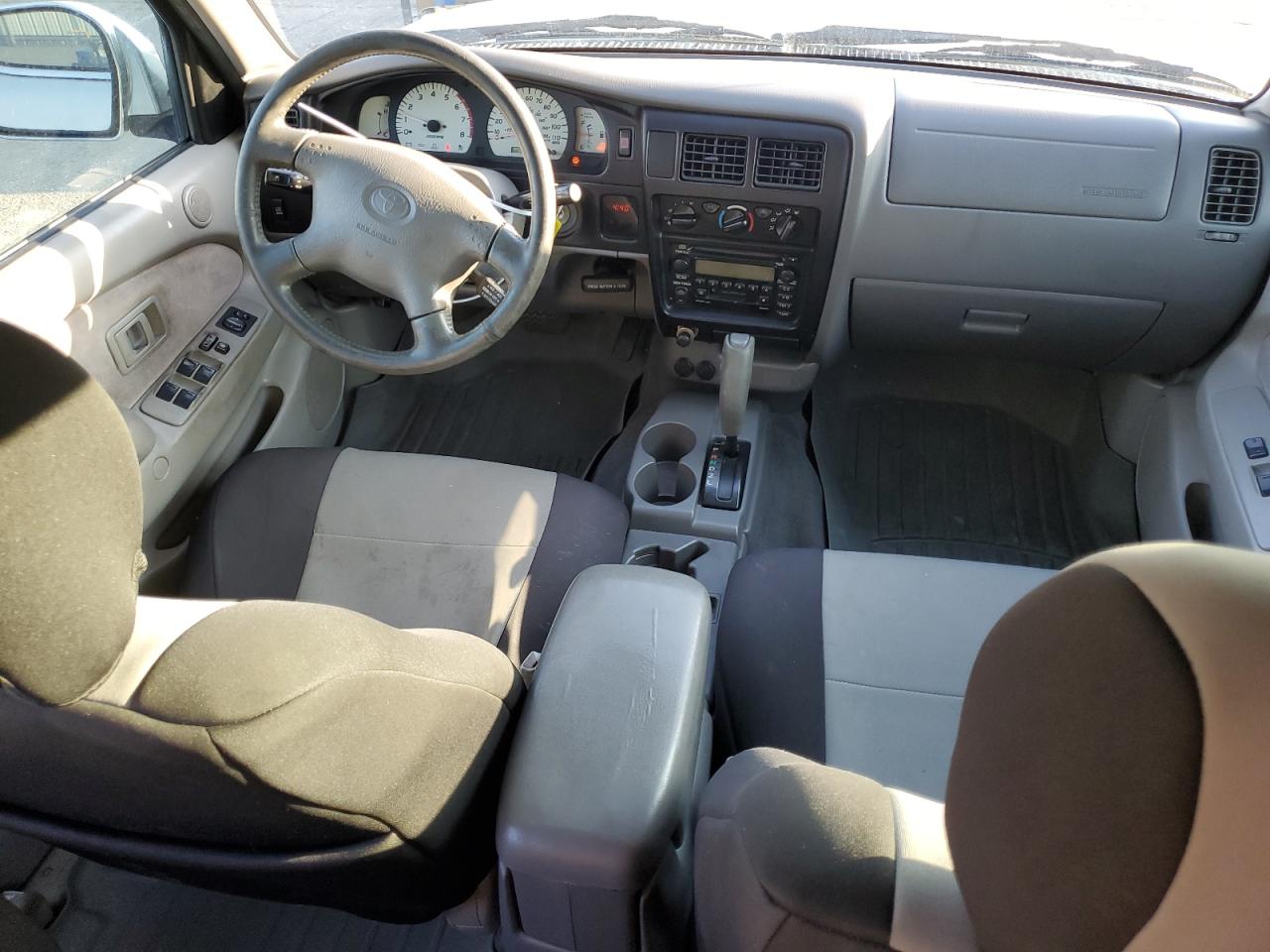 2001 Toyota Tacoma - Image 8