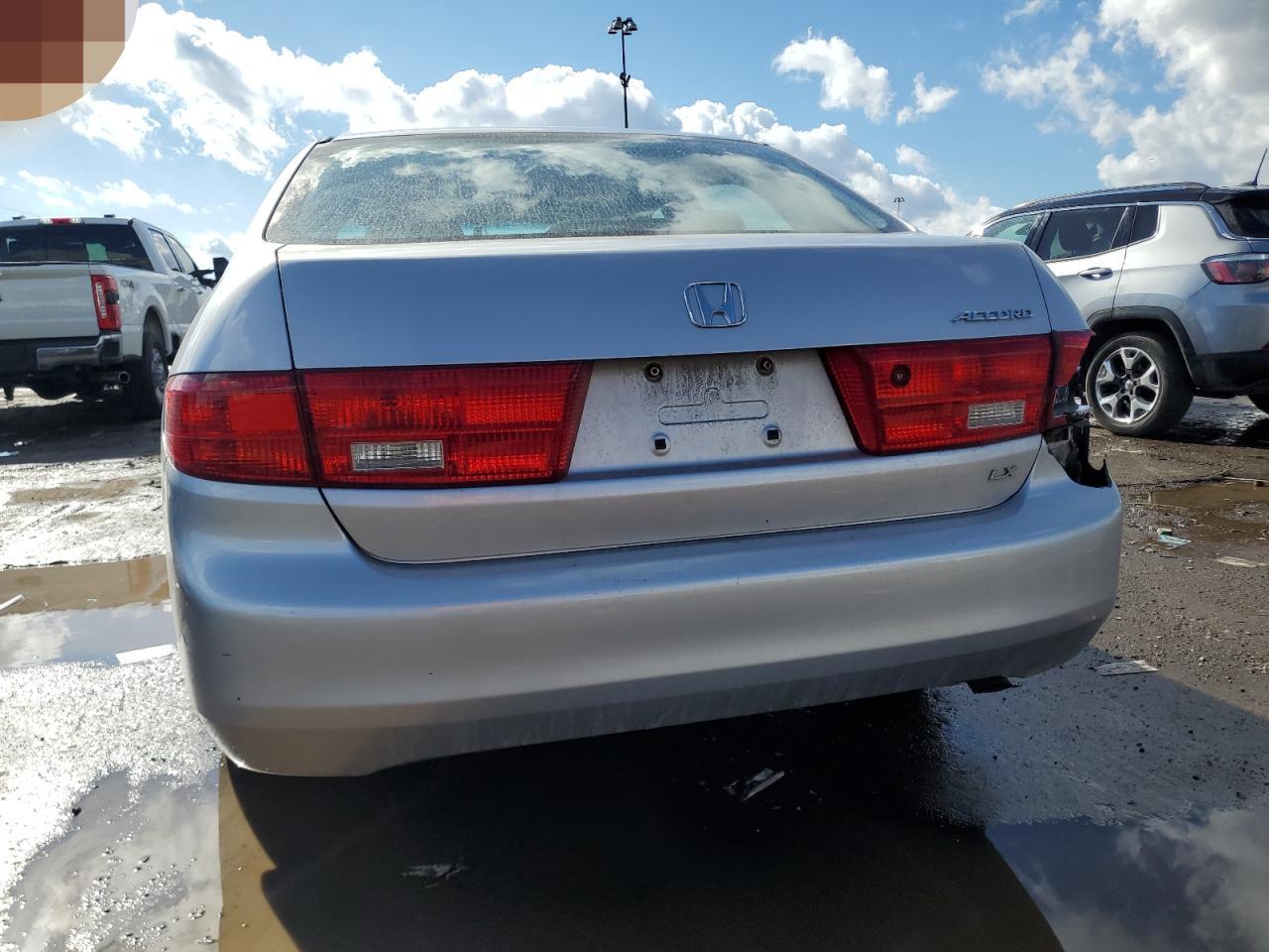 2005 Honda Accord - Image 6