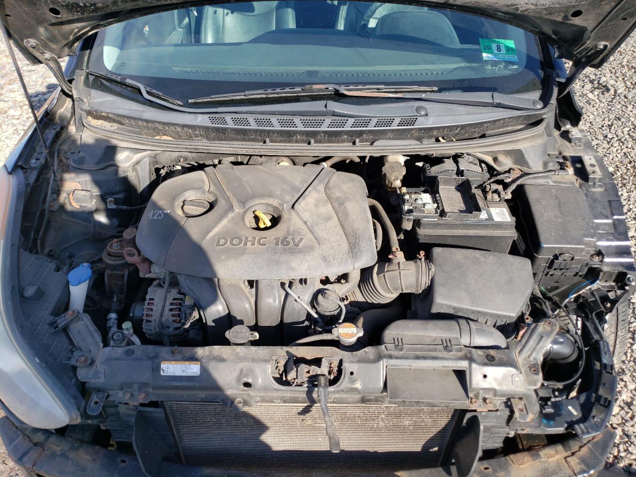 2012 Hyundai Elantra - Image 11