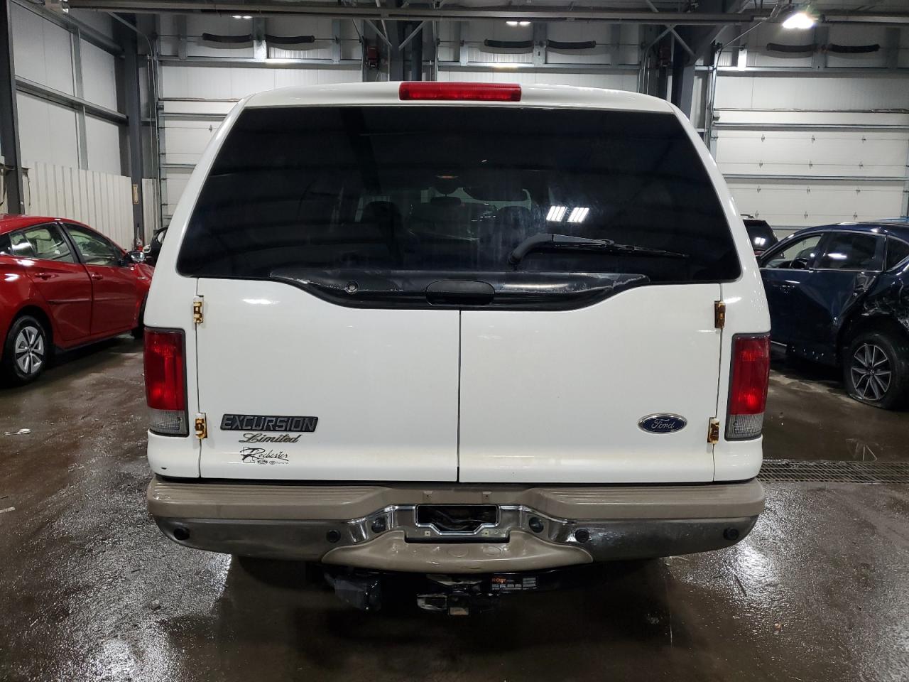 2002 Ford Excursion - Image 6