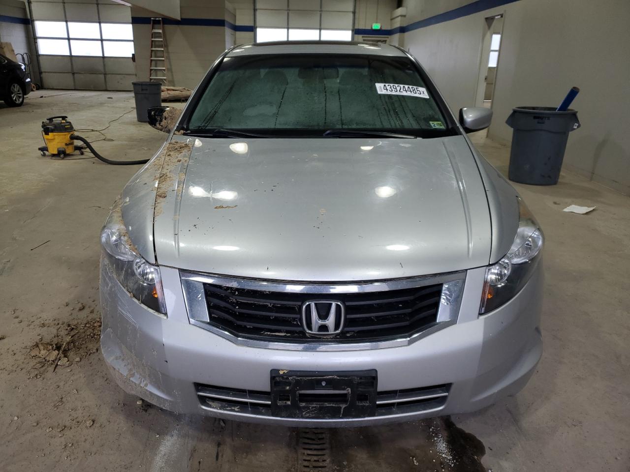 2009 Honda Accord - Image 5