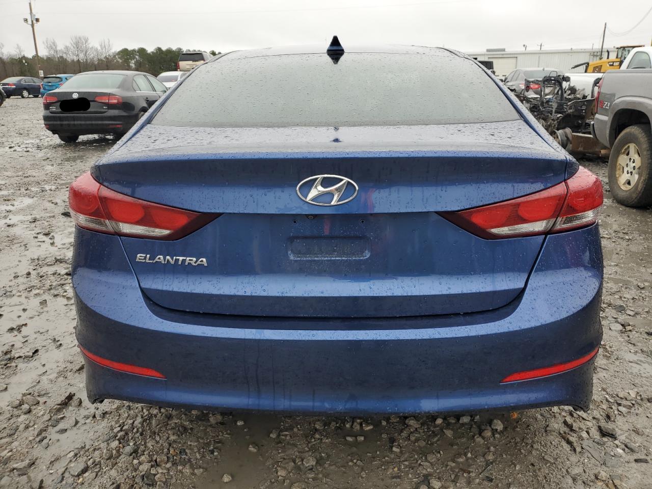 2017 Hyundai Elantra - Image 6