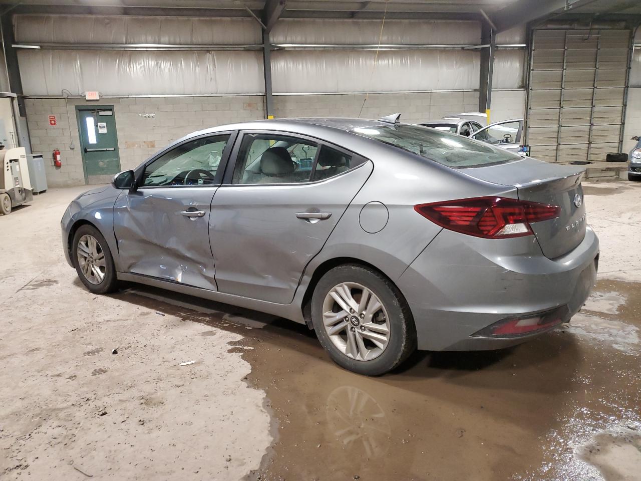 2019 Hyundai Elantra - Image 2