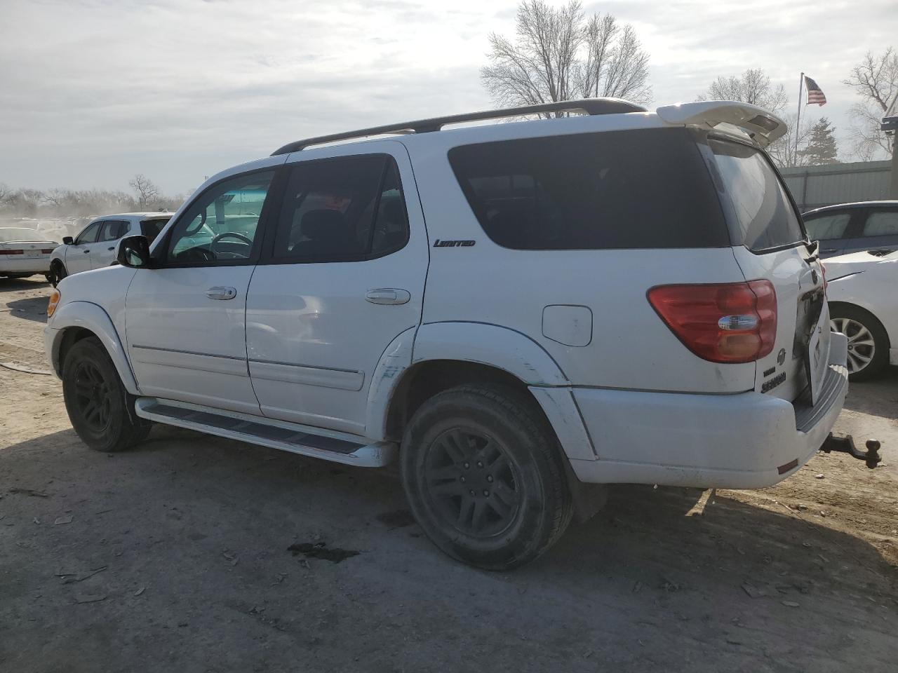 2004 Toyota Sequoia - Image 2