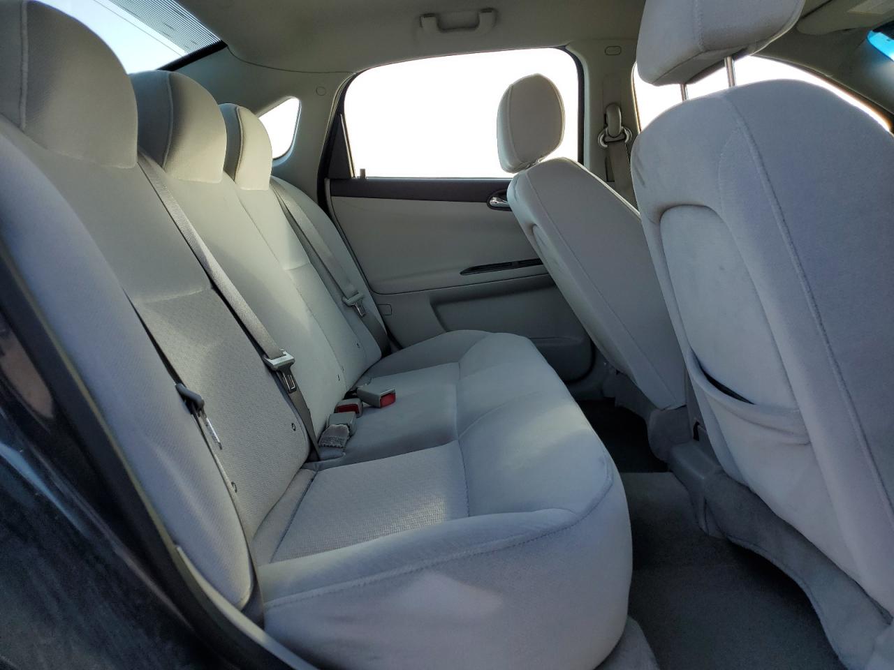2008 Chevrolet Impala - Image 10