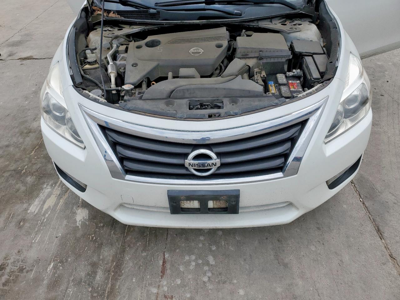 2013 Nissan Altima - Image 13