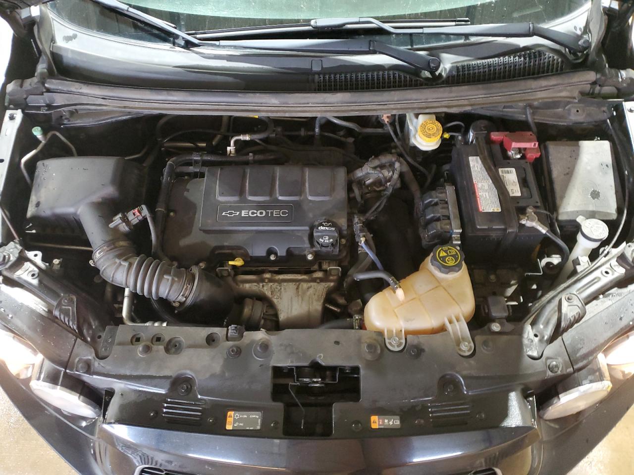 2016 Chevrolet Sonic - Image 11