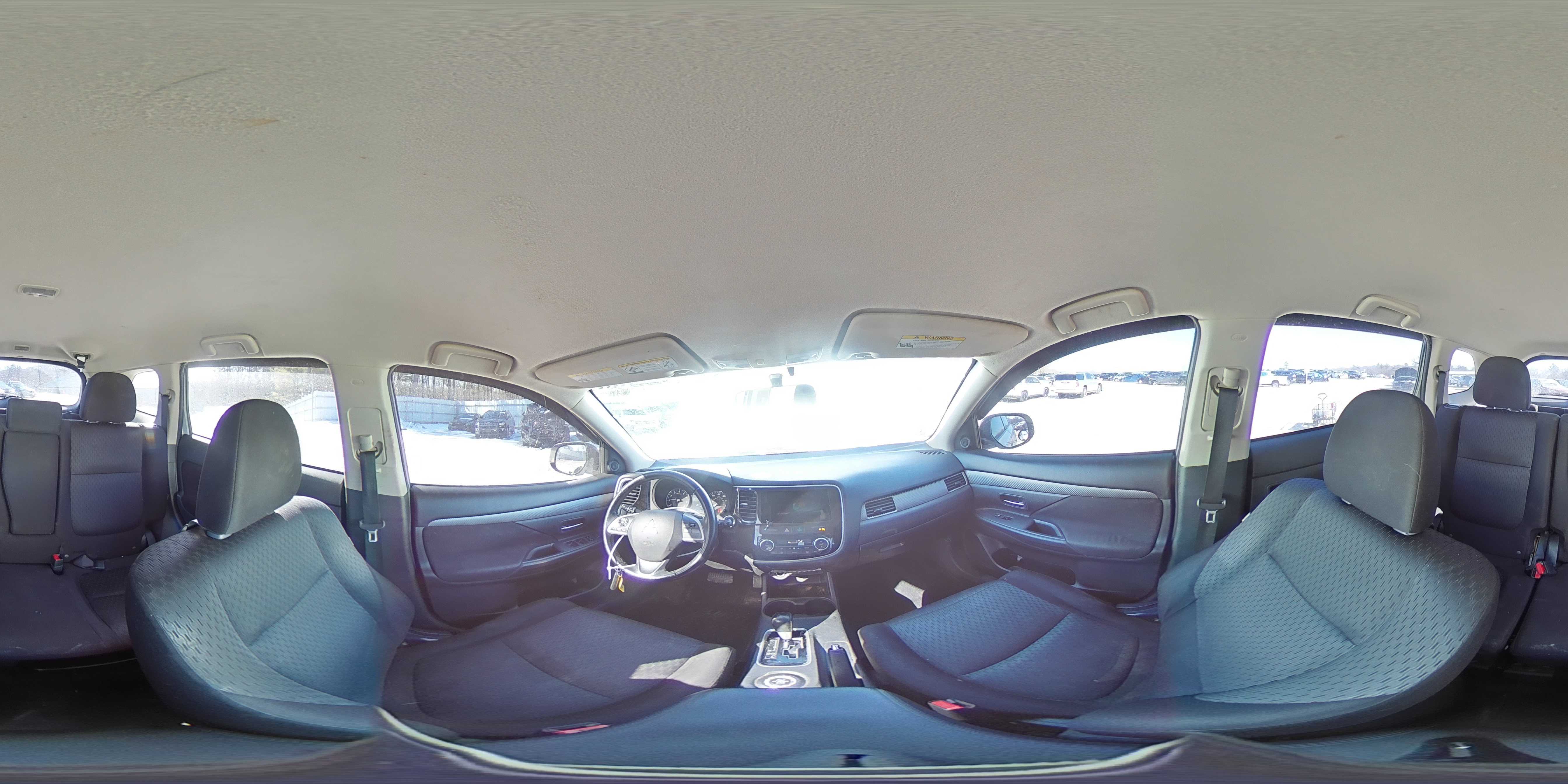 2014 Mitsubishi Outlander - Image 14