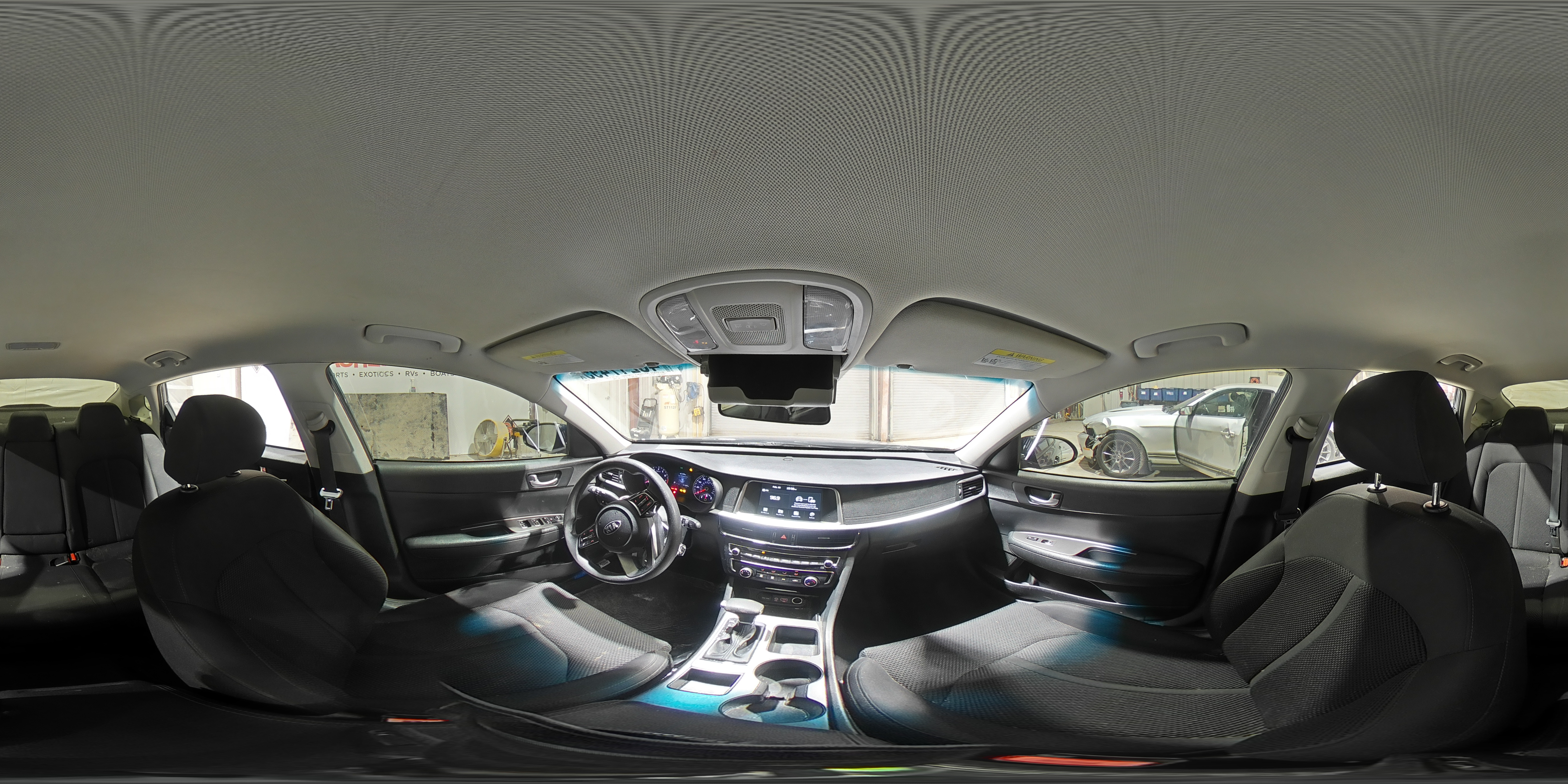 2019 Kia Optima - Image 12