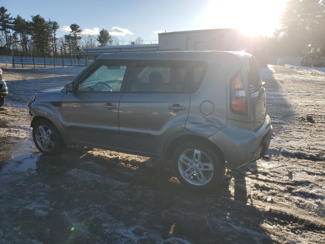 2011 Kia Soul - Image 2