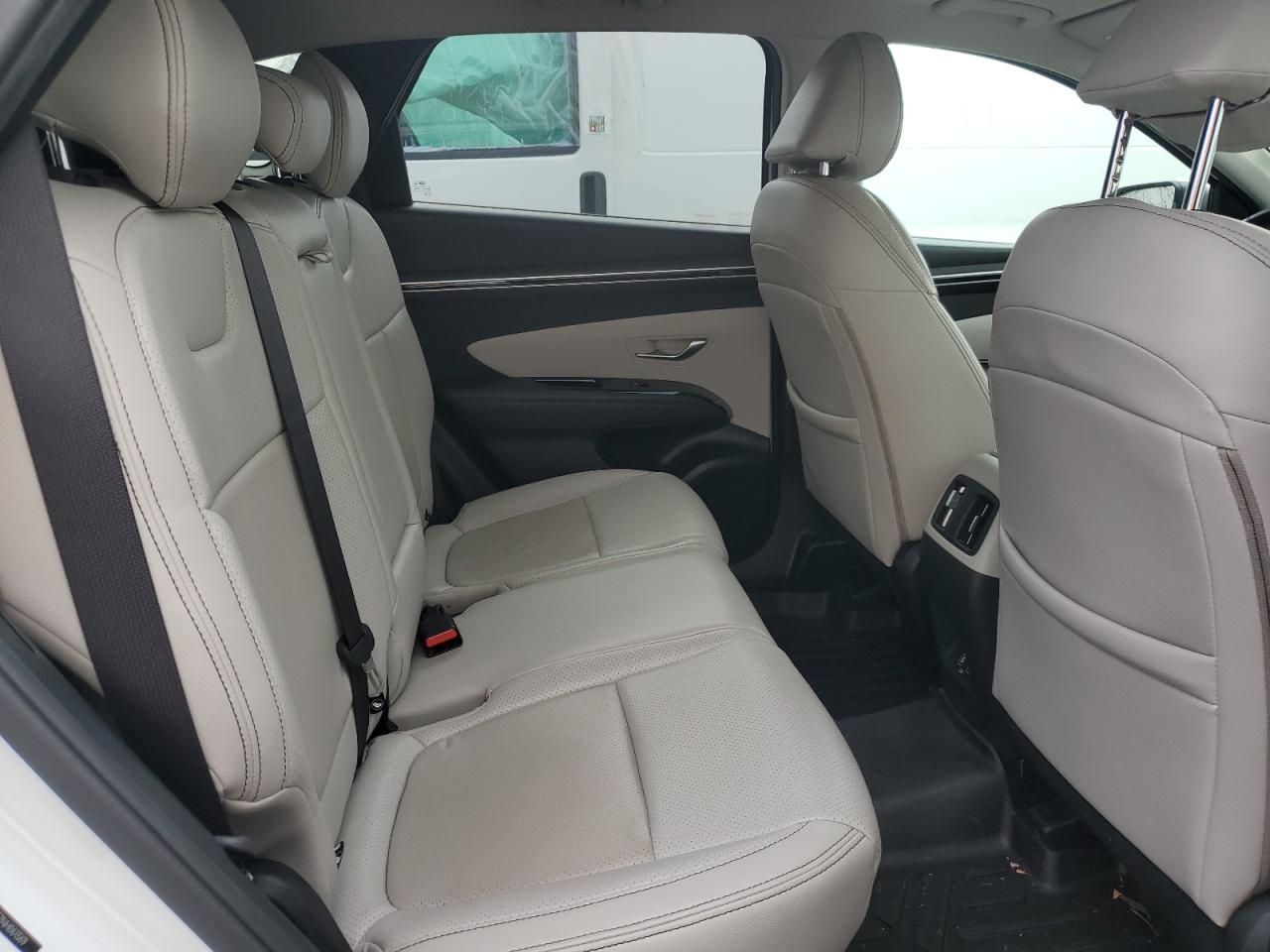2022 Hyundai Tucson - Image 11